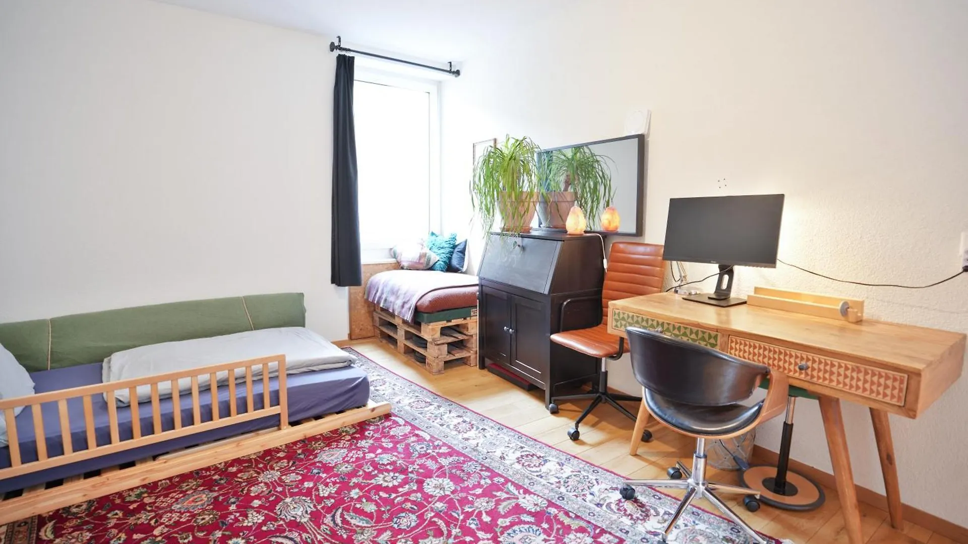 Artful 3 Bedroom Apt In City Center 5 Min By Foot To Esc & Art בזל